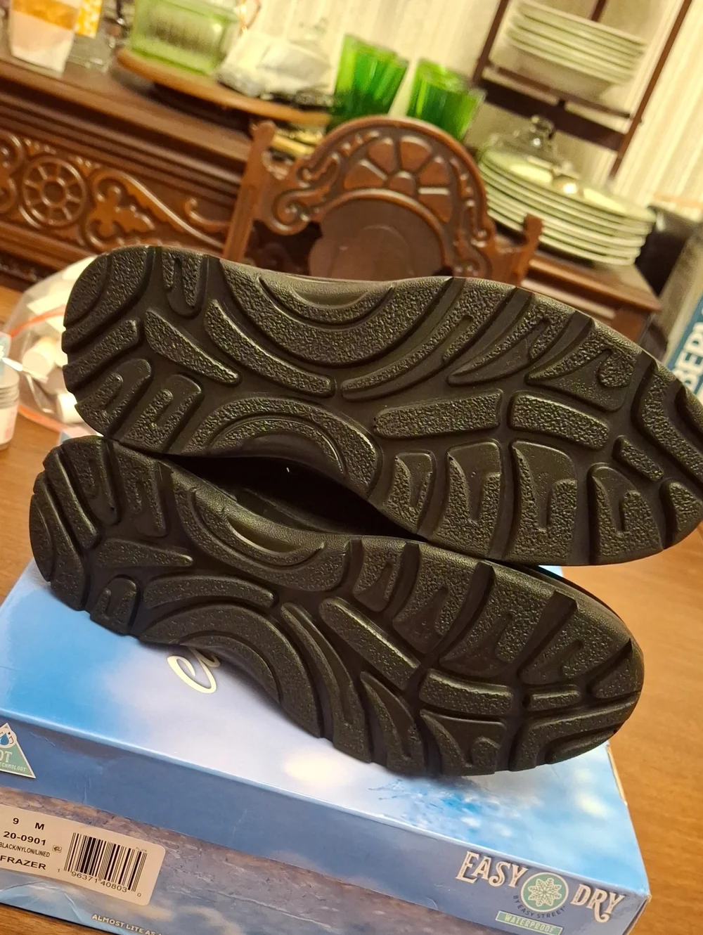 Easy Works by Easy Street 9M Black Lined 9M New